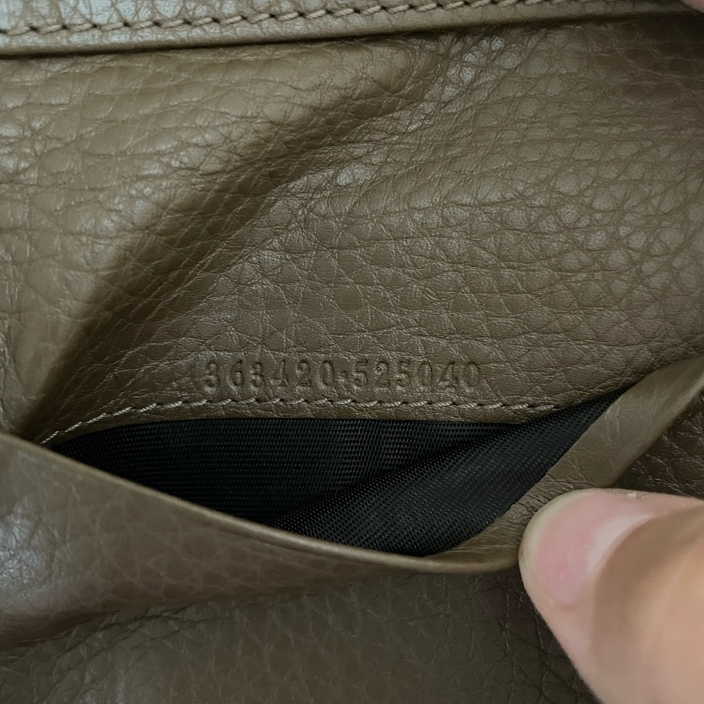 Authentic Gucci Leather Wallet - Picture 9 of 10